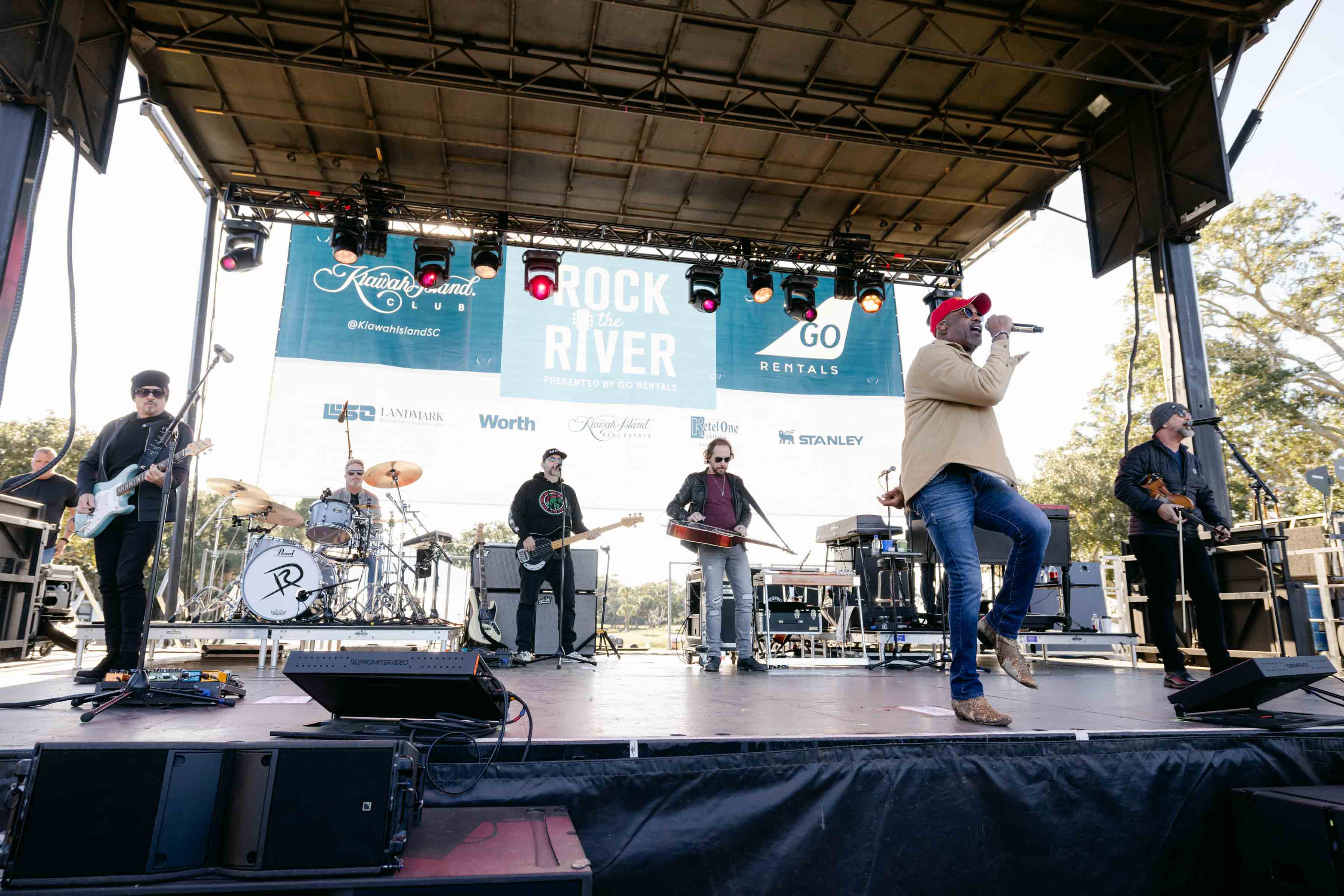 Thanksgiving Comes Alive at Kiawah Island Club’s Rock the River