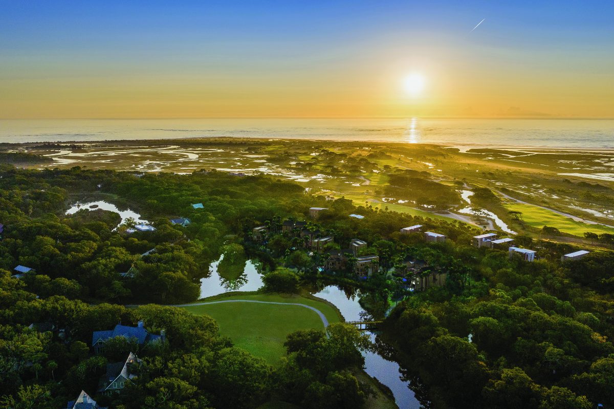 Life on Front Nine Lane: Parkside Living with a View