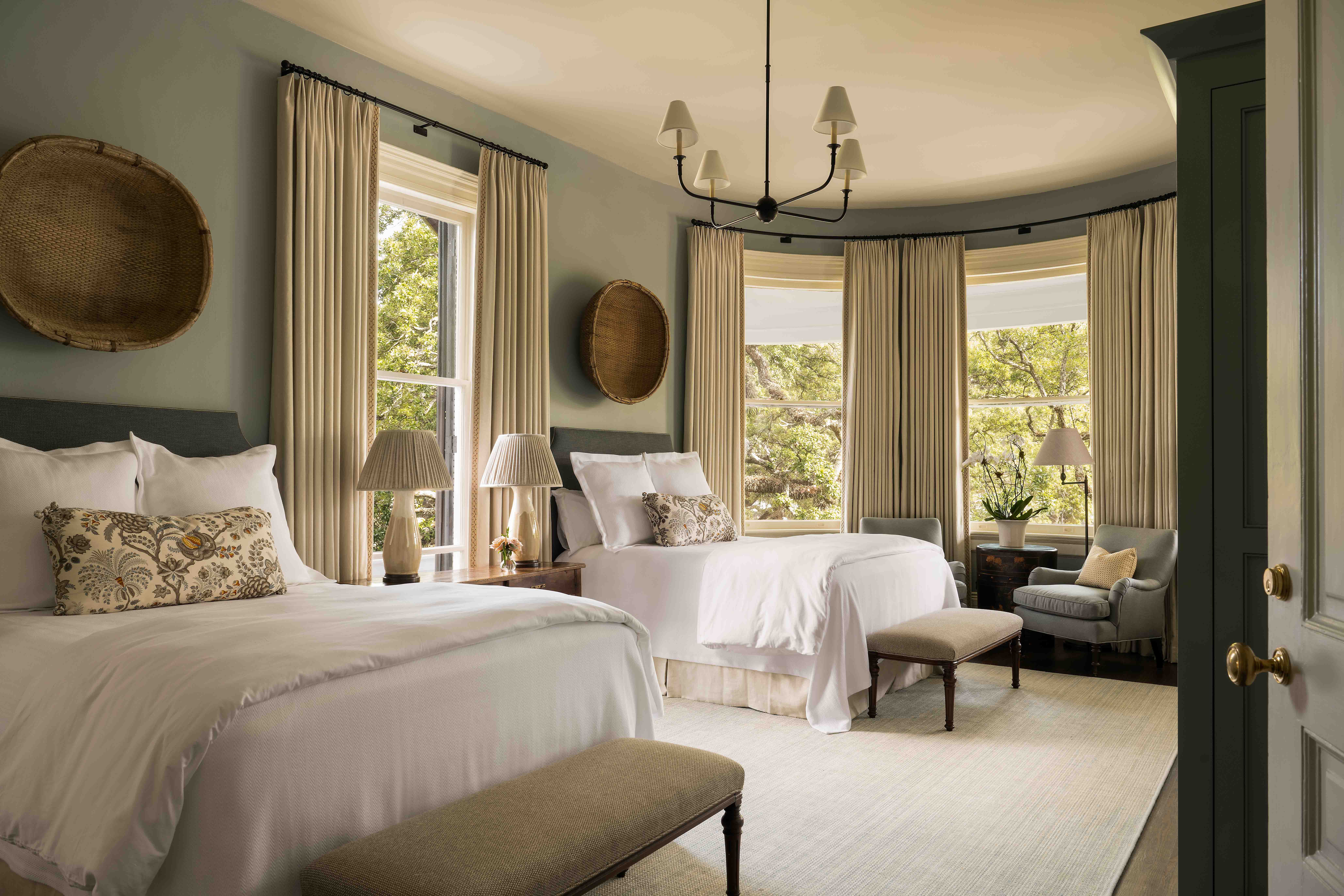 PRESS: Modern Luxury Showcases Two Meeting Street Inn’s Inspired Redesign