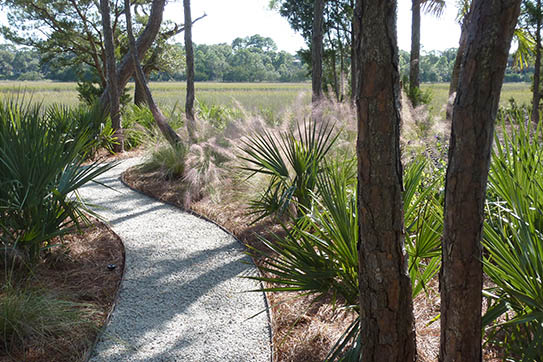 A low-maintenance landscape design complements the sweep of marsh grass in this view. | All photos on this page courtesy of Wertimer & Associates: Wes Fredsell, photographer